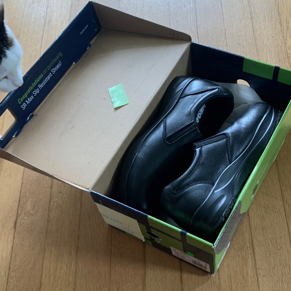 Black Slip-On Safety Shoes, Slip Resistant with Alloy Front for Toe Protection